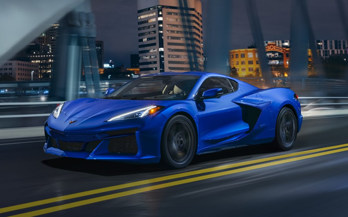 Chevrolet Corvette E-Ray in der Seitenansicht