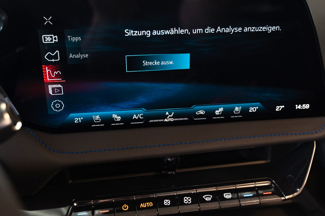 Performance Data Recorder der Corvette C8 auf dem Mitteldisplay